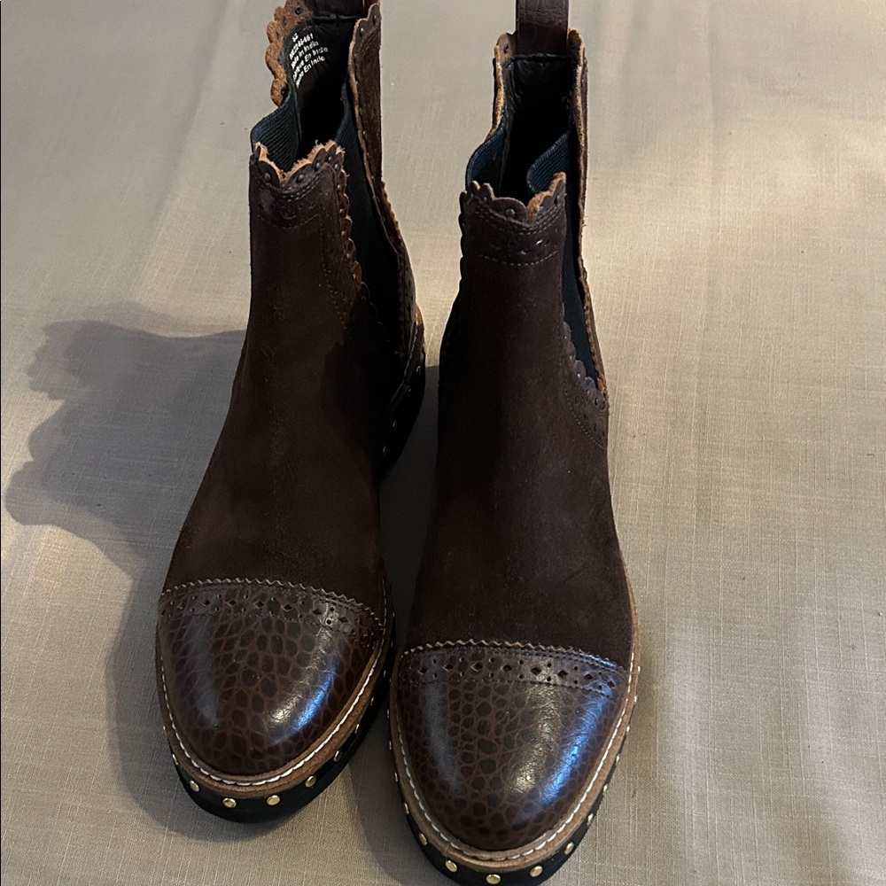 NWT Free People Brown Leather Footwear